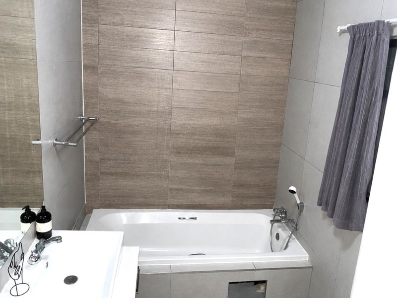 One Bedroom Garden unit in Founders Hill Crescent - Photo 5