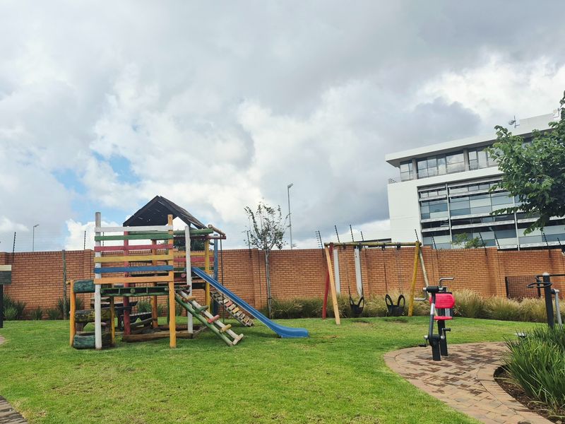 One Bedroom Garden unit in Founders Hill Crescent - Photo 9