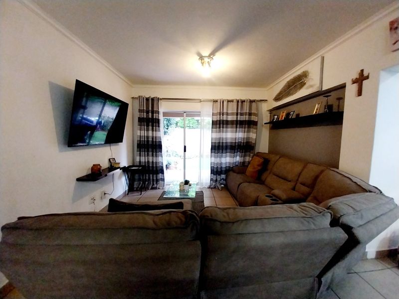 Townhouse For Sale in Pomona, Kempton Park - Photo 4