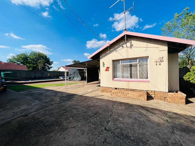 House For Sale in Vanderbijlpark SE 7, Vanderbijlpark SE, Vanderbijlpark - Photo 4