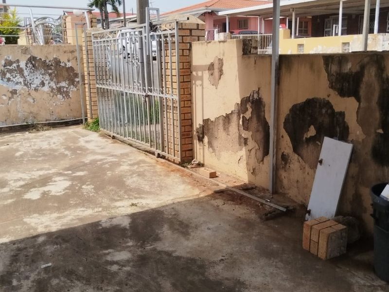 House For Sale in Orient Hills, Isipingo, KwaZulu Natal - Photo 3