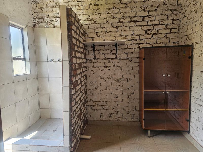 Student Accommodation Rooms For Sale in Maungani, Thohoyandou - Photo 10