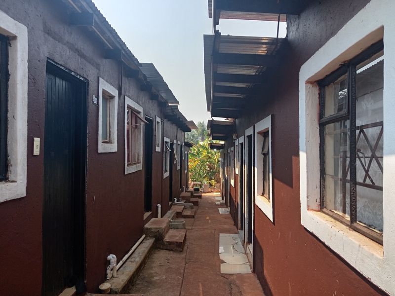 Student Accommodation Rooms For Sale in Maungani, Thohoyandou - Photo 3