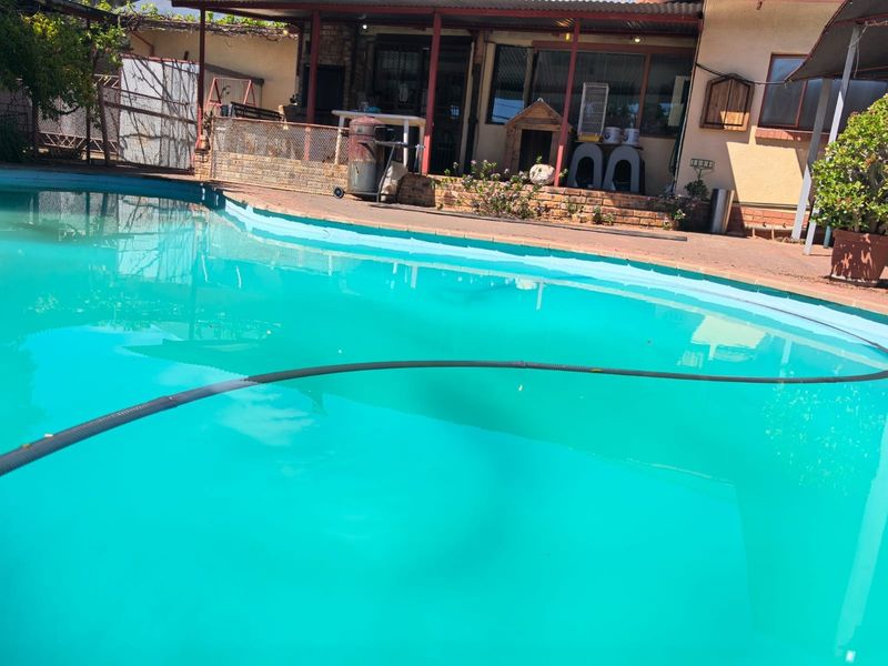 Family Home or Investment opportunity Albertynshof Kimberley - Photo 2