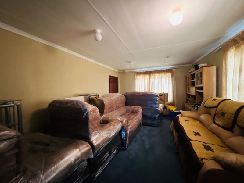 House For Sale in Rosehof, Vanderbijlpark, AH, Vanderbijlpark - Photo 7