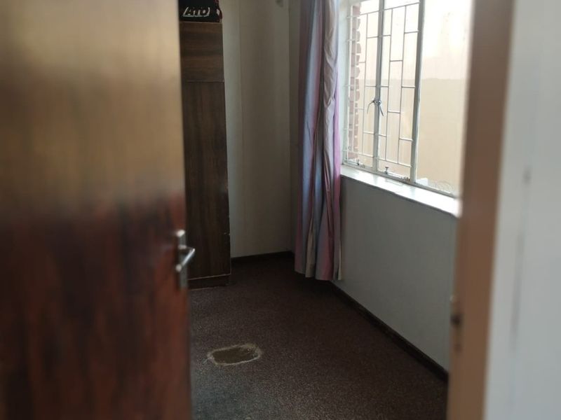 Studio Apartment For Sale in Laudium, Centurion - Photo 8