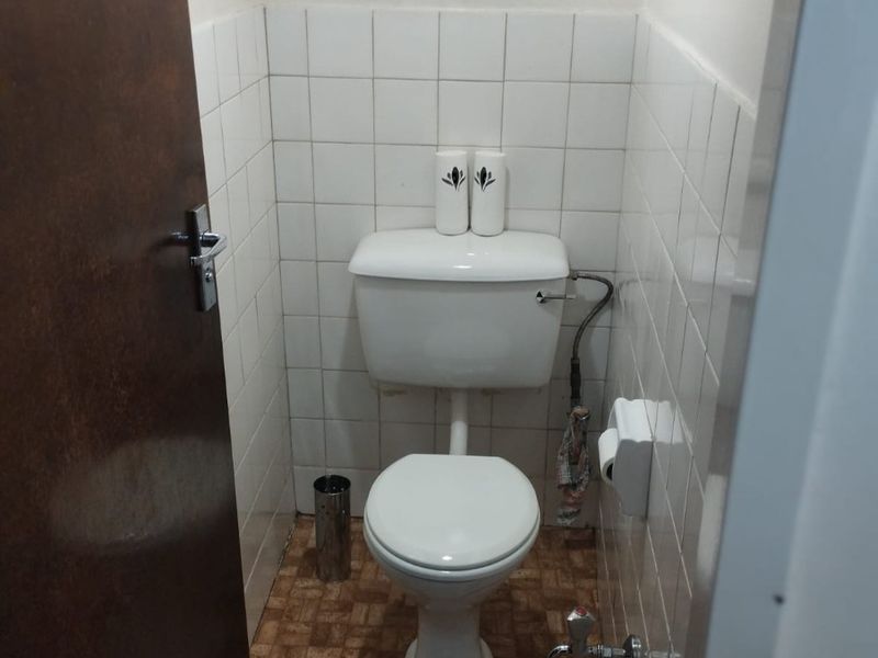 Studio Apartment For Sale in Laudium, Centurion - Photo 5
