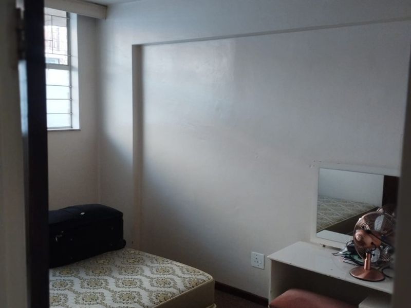 Studio Apartment For Sale in Laudium, Centurion - Photo 2