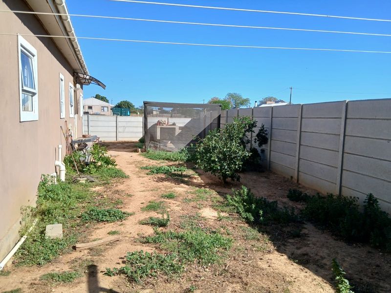 Small Holding with 3 Properties For Sale in Moorreesburg - Photo 10