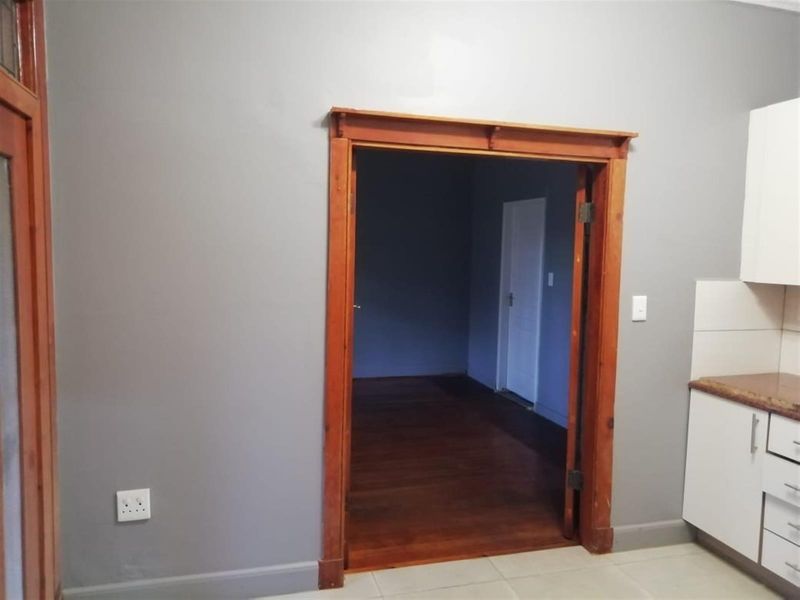 R18k pm investment property - tenanted already - Photo 8