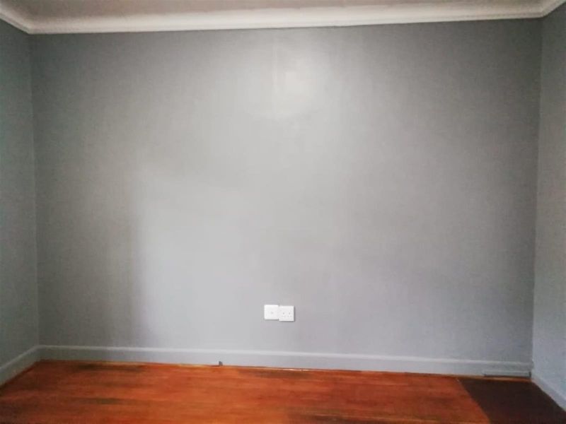 R18k pm investment property - tenanted already - Photo 9