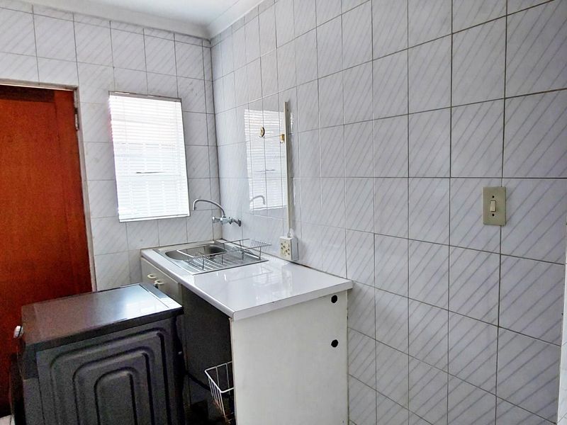 Spacious Cluster offers comfort and covenience in Raceview! - Photo 9