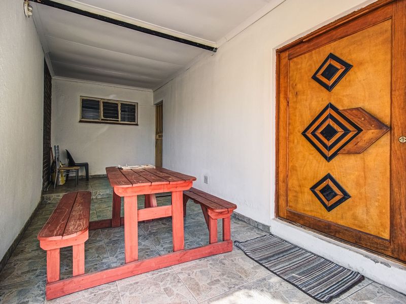 House For Sale in Kempton Park West, Gauteng - Photo 3