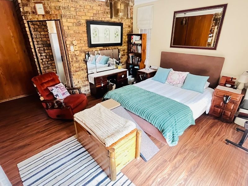 5 Bedroom House For Sale, The Reeds - Photo 4