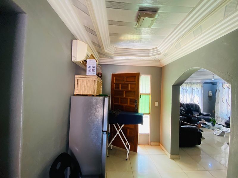 House For Sale in Makwarela Ext 3, Thohoyandou - Photo 5