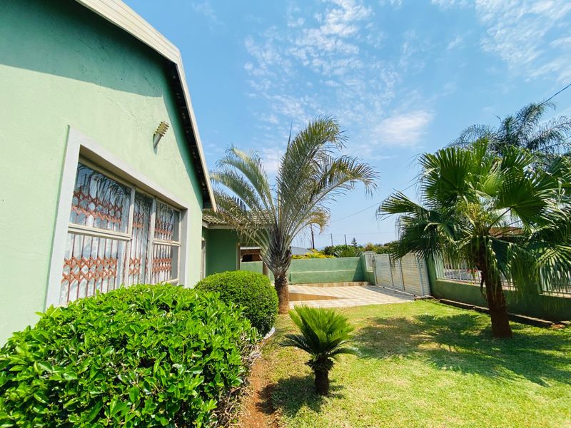 House For Sale in Makwarela Ext 3, Thohoyandou - Photo 2