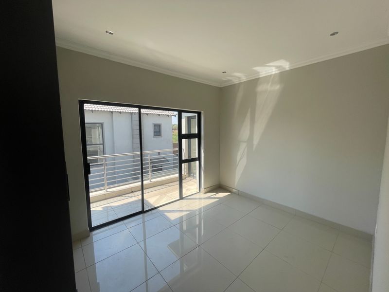 4 Bedroom new Development House For Sale in Zambezi Manor Estate. - Photo 6