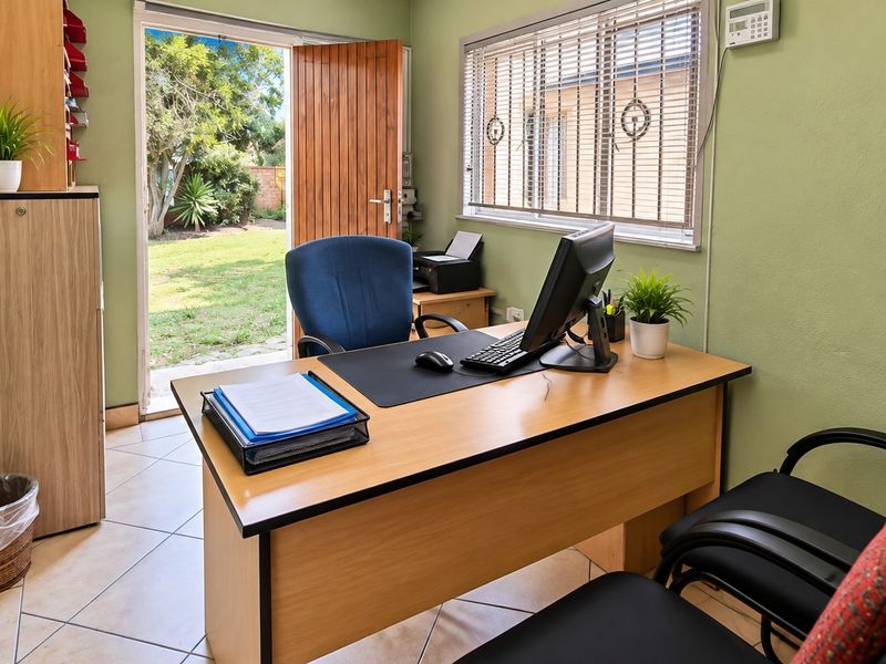BUSINESS 3 PROPERTY WITH ESTABLISHED 11-YEAR BUSINESS - A COMMERCIAL OPPORTUNITY - Photo 5