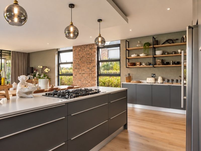 A Showstopping Home Filled with Light, Luxury and Character - Photo 10