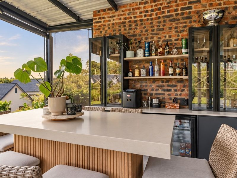 A Showstopping Home Filled with Light, Luxury and Character - Photo 5