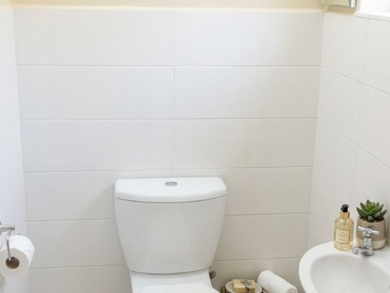 4 bedroom Townhouse For Sale in Equestria, Pretoria - Photo 3