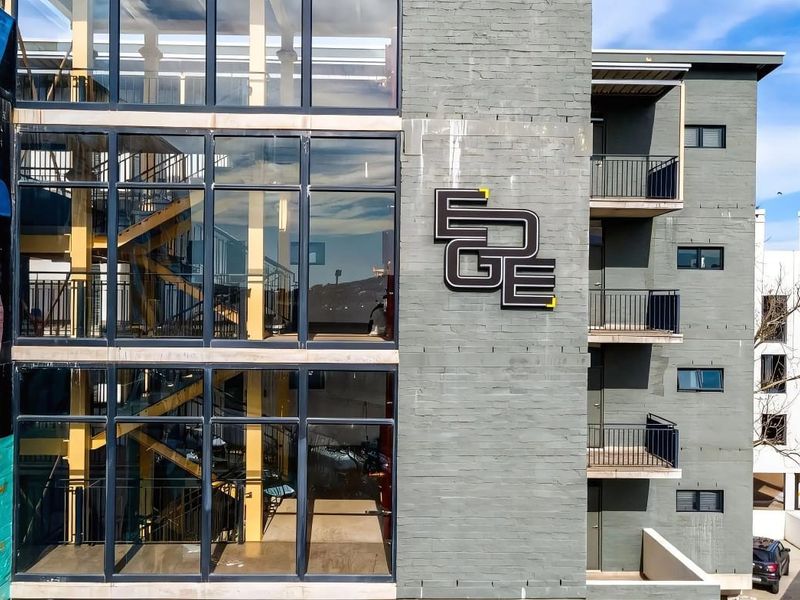 Modern Studio Apartment for Sale at EDGE - Prime Student Investment in Stellenbosch - Photo 2