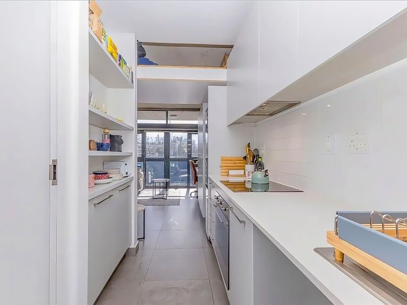 Modern Studio Apartment for Sale at EDGE - Prime Student Investment in Stellenbosch - Photo 9