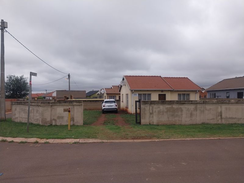 2 Bedroom House For Sale in Mapleton, Boksburg - Photo 3