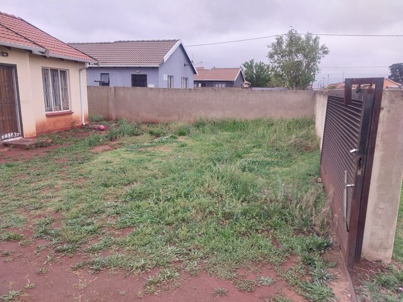 2 Bedroom House For Sale in Mapleton, Boksburg - Photo 4