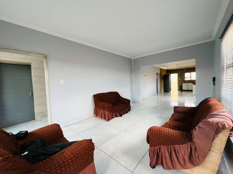 House For Sale in Sebokeng Zone 12, Sebokeng - Photo 3