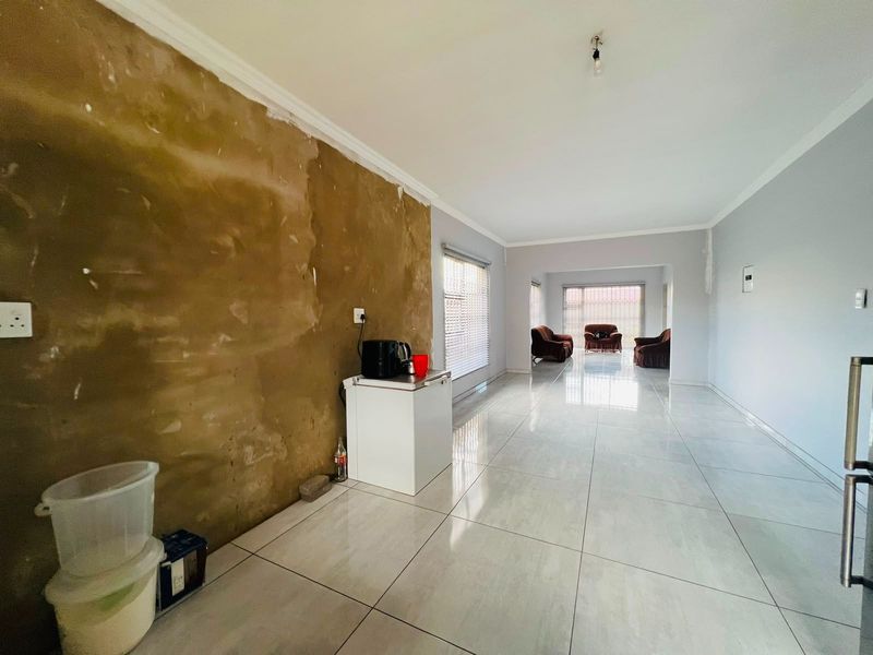 House For Sale in Sebokeng Zone 12, Sebokeng - Photo 5