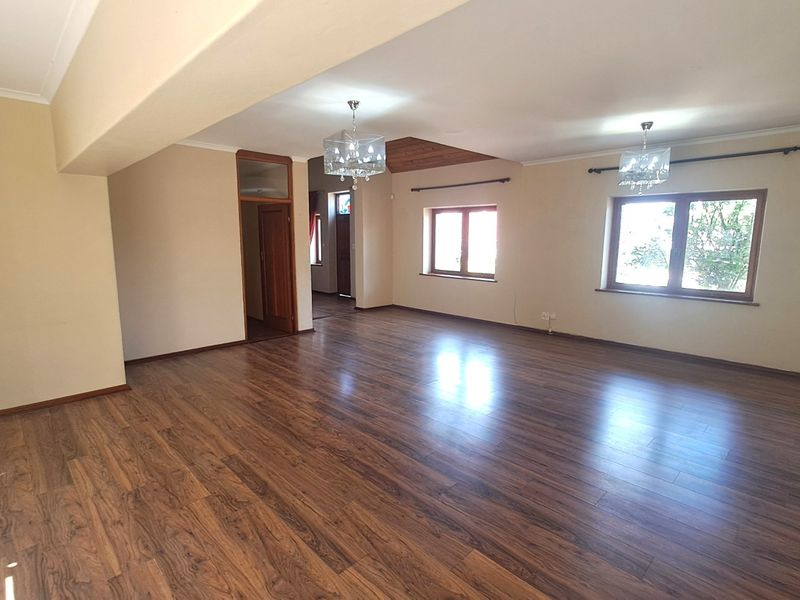 4 Bedroom House For Sale In Panorama, Malmesbury - Photo 9