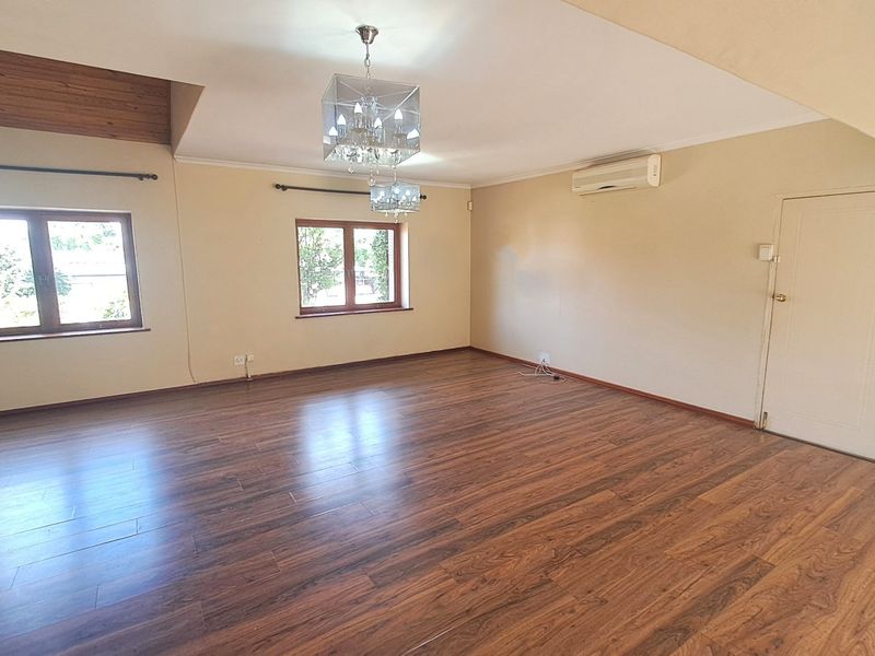 4 Bedroom House For Sale In Panorama, Malmesbury - Photo 8