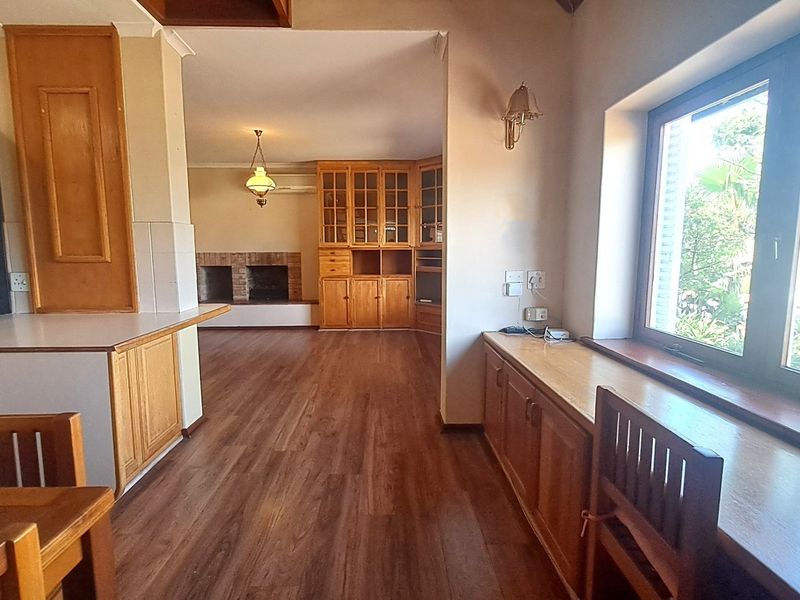 4 Bedroom House For Sale In Panorama, Malmesbury - Photo 10