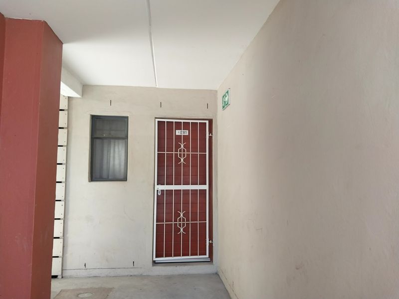 Apartment For Sale in Scottsdene Kraaifontein Western Cape - Photo 3