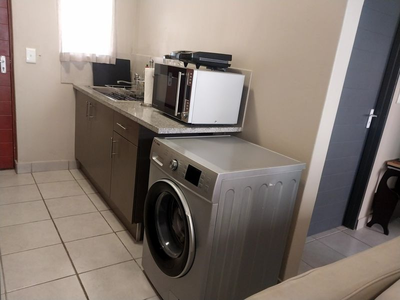 Apartment For Sale in Scottsdene Kraaifontein Western Cape - Photo 6