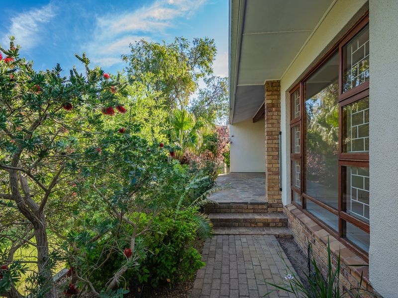 House For Sale in Land and Zeezicht Somerset West, Western Cape - Photo 5