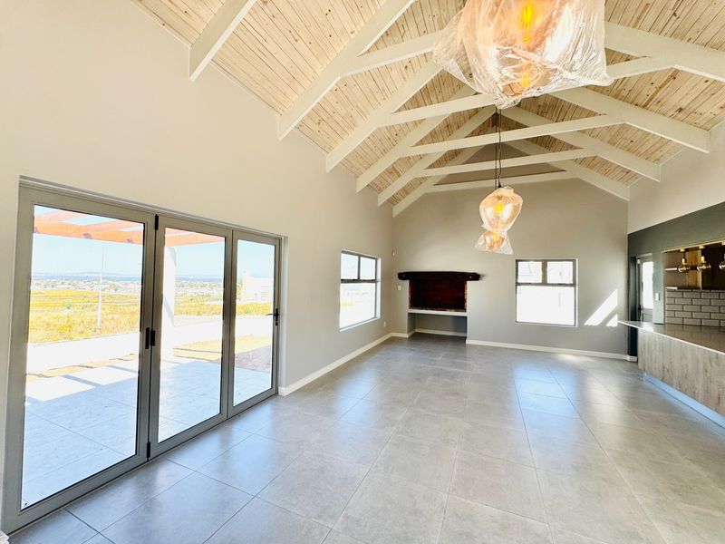 House For Sale in Welgedaan Estate, Saldanha - Photo 4
