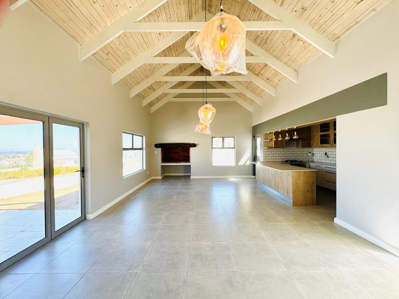 House For Sale in Welgedaan Estate, Saldanha - Photo 2