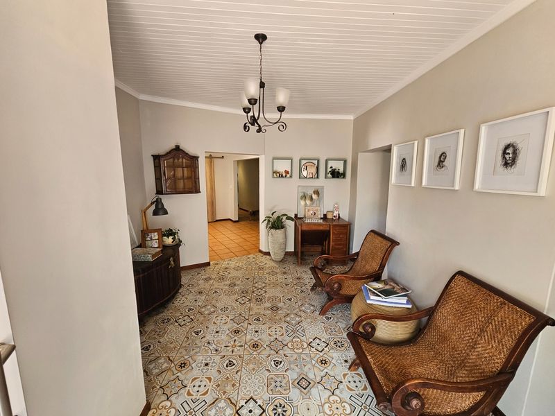 Family home and 1 Bed cottage,  White River close to schools - Photo 9