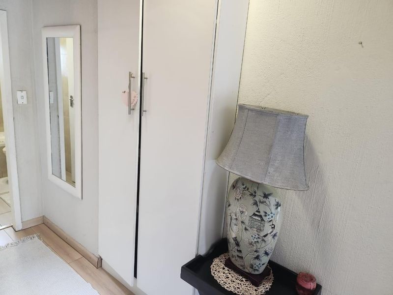 Duplex For Sale in Lyndhurst, Johannesburg - Photo 10