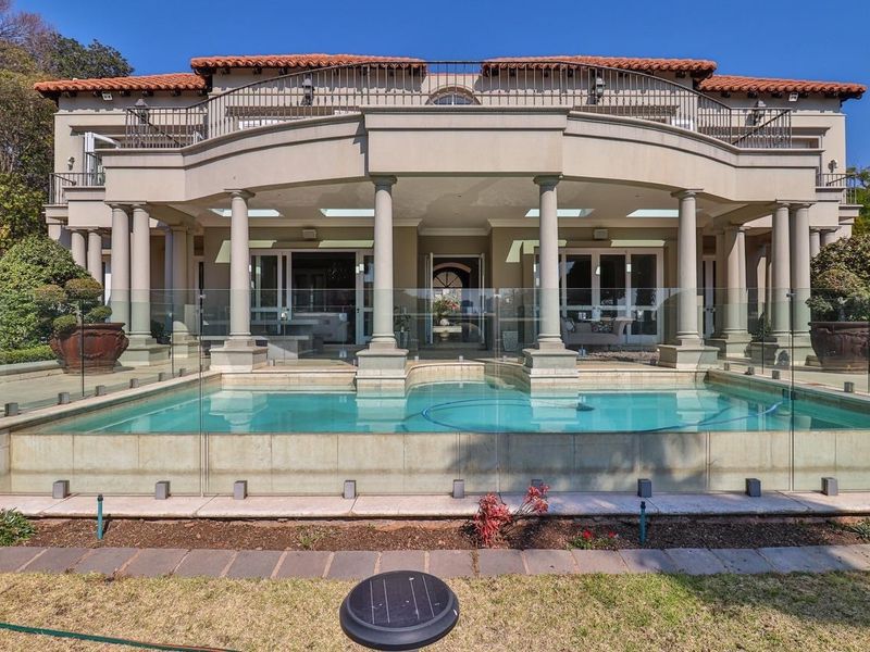 House For Sale in Sandhurst, Sandton - Photo 2