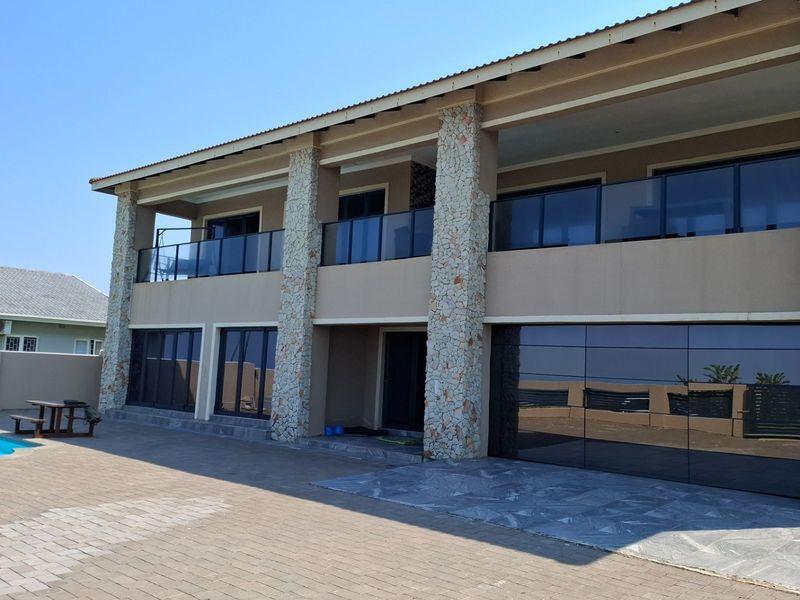 Beachfront House For Sale in St Michaels On Sea, Margate, KwaZulu Natal - Photo 2