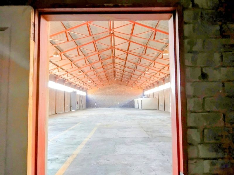 Large Warehouse and Commercial Space For Sale in Westonaria - Photo 6