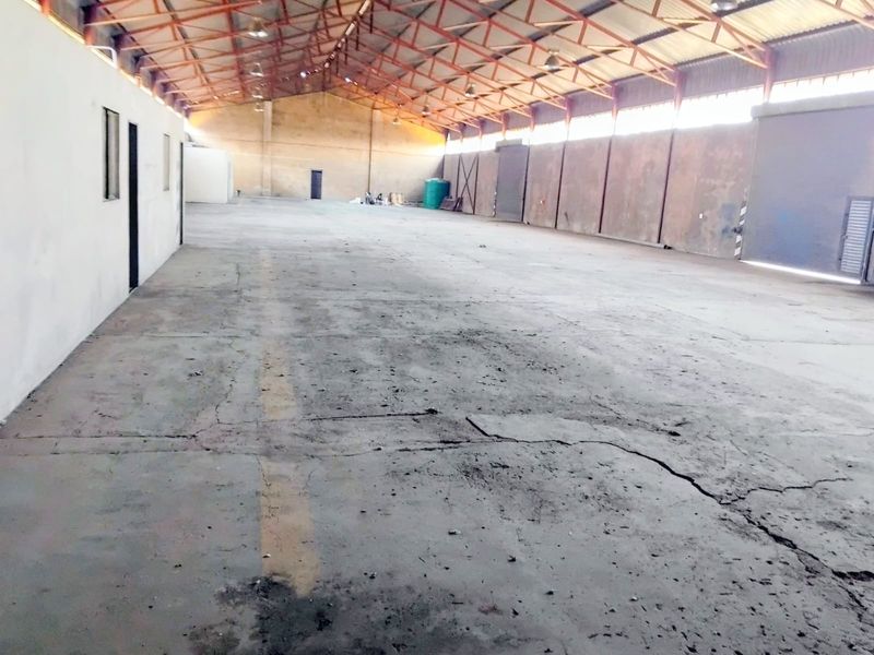 Large Warehouse and Commercial Space For Sale in Westonaria - Photo 8
