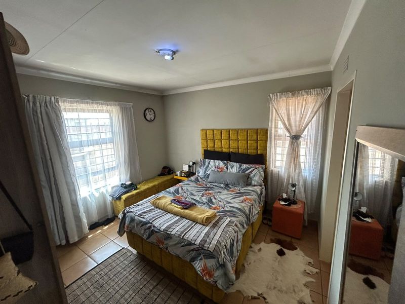 3 Bedroom House For Sale in Protea Glen, Soweto - Photo 6