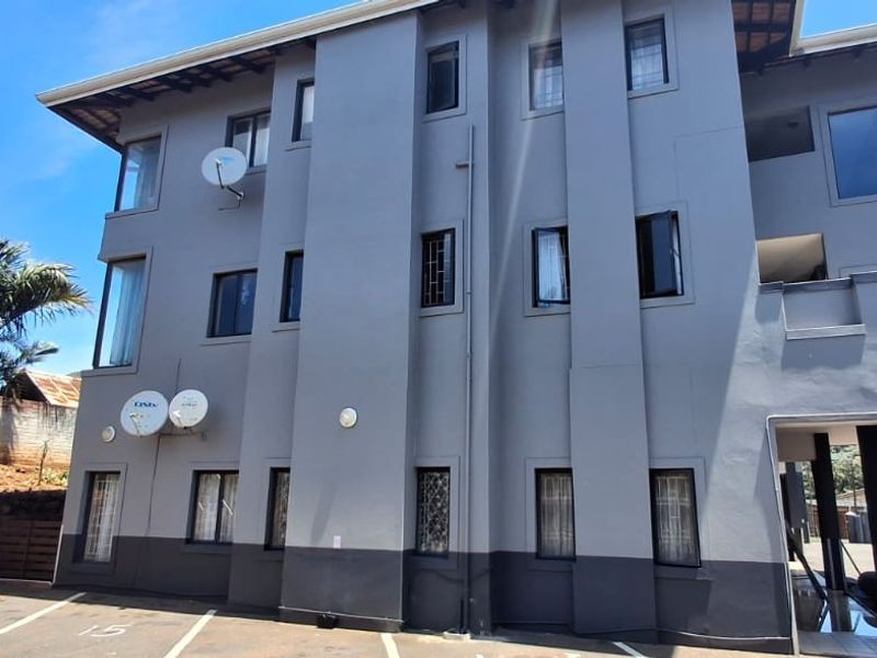 Thirty-Two Unit Block of Flats in Durban North - Photo 4