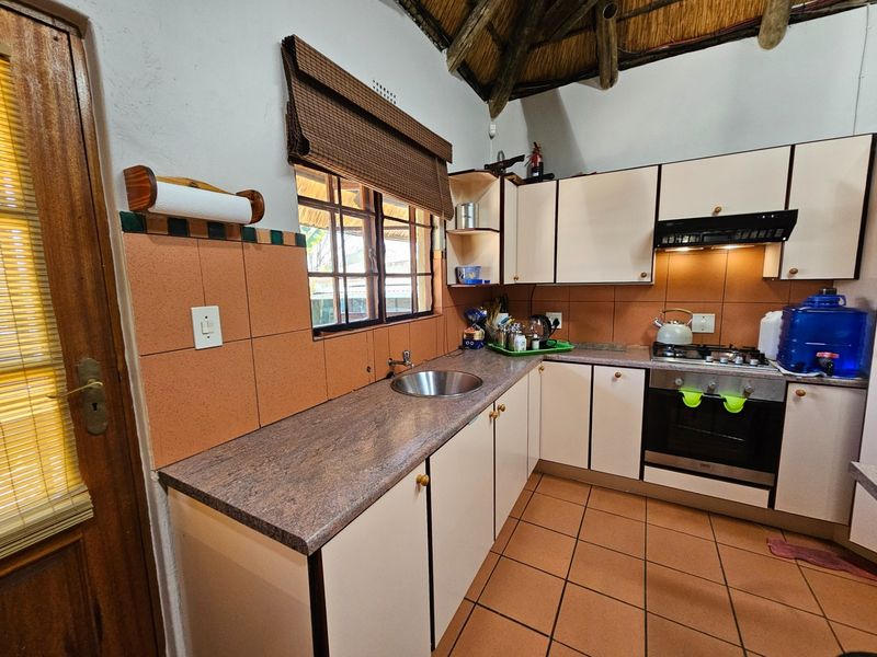 House For Sale in West Acres Ext 13, West Acres, Nelspruit - Photo 6