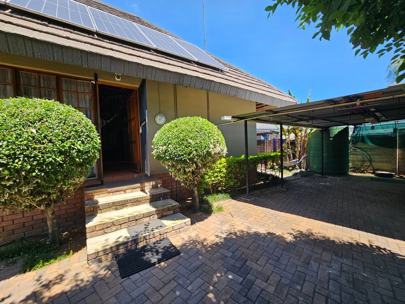 House For Sale in West Acres Ext 13, West Acres, Nelspruit - Photo 3