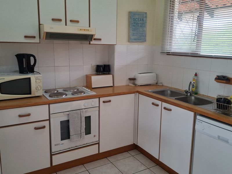 Shelly Beach beautiful apartment for Sale in Shelly Beach,, KwaZulu Natal - Photo 5